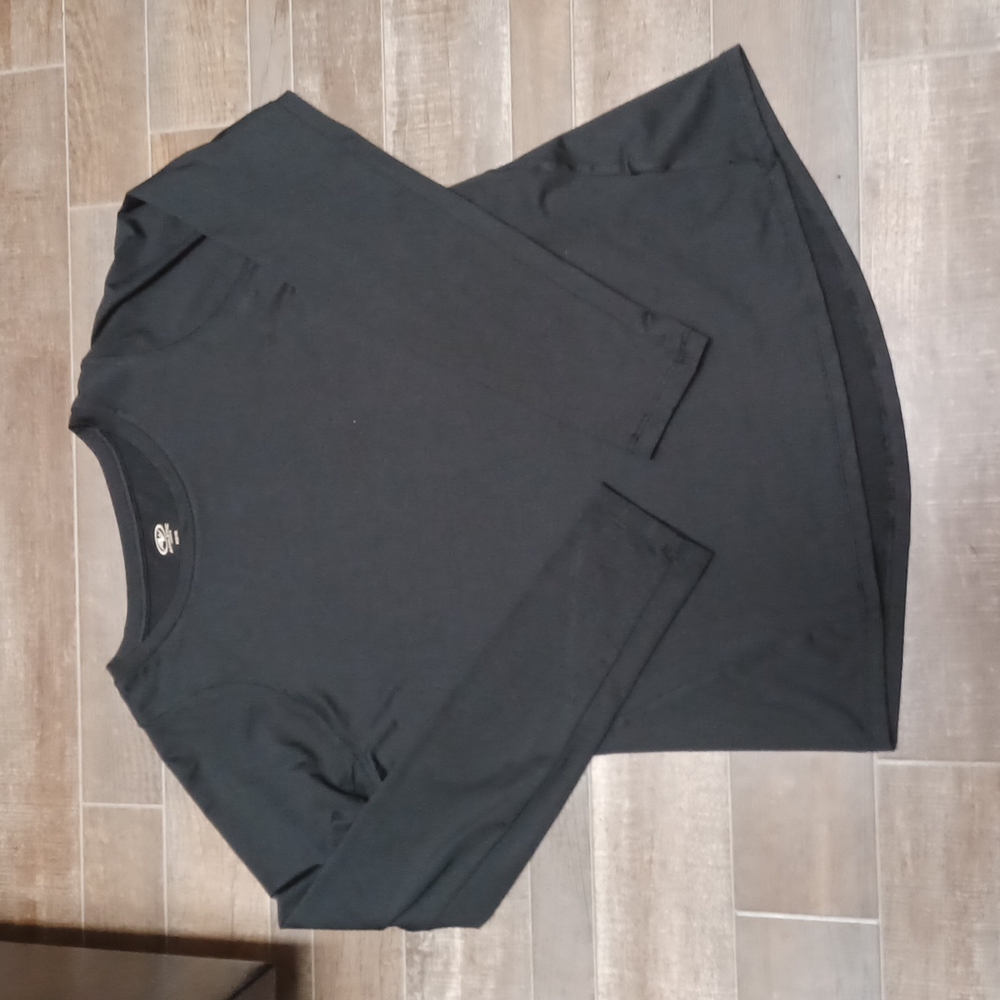 Athletic brand size medium workout/ athliesure long-sleeved top